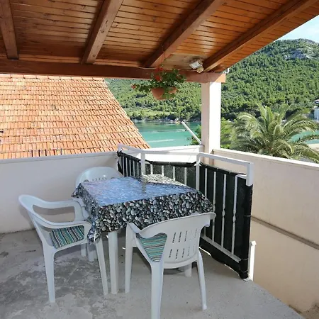 Apartments By The Sea Zuljana, Peljesac - 10228 *